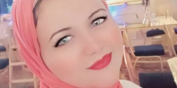 الشاعرة روكا العليمي والمعروفة بالقلم المؤذي في أول عمل مع الموزع الكبير زووم