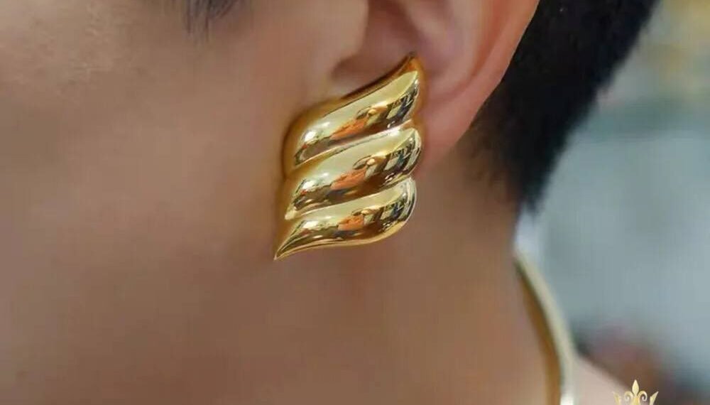 لمسه للذهب الصينى واستالس