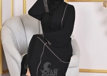 اشيك عبايا و احباب المدينة