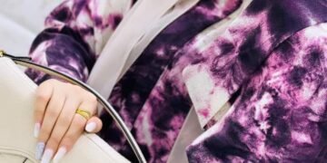 اشيك عبايا و احباب المدينة