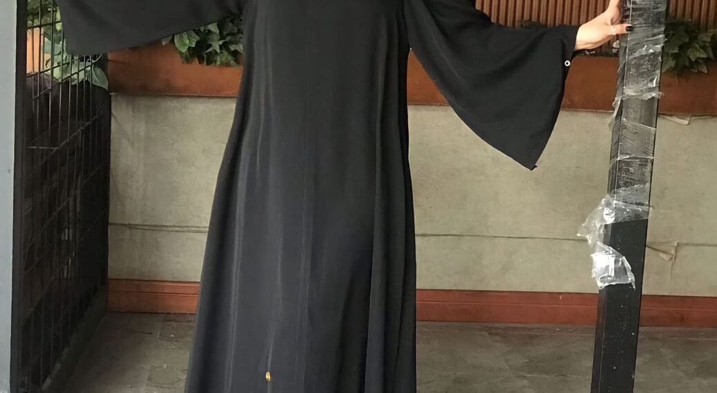 اشيك عبايا و احباب المدينة