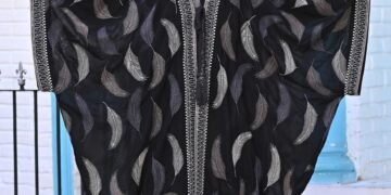 اشيك عبايا و احباب المدينة