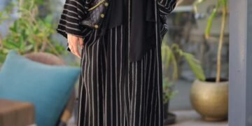 اشيك عبايا و احباب المدينة