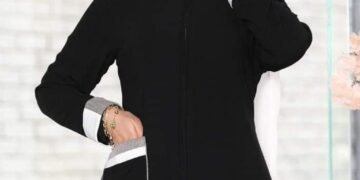 اشيك عبايا و احباب المدينة