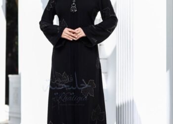 اشيك عبايا و احباب المدينة