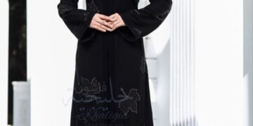 اشيك عبايا و احباب المدينة