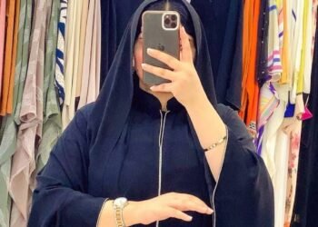 اشيك عبايا و احباب المدينة