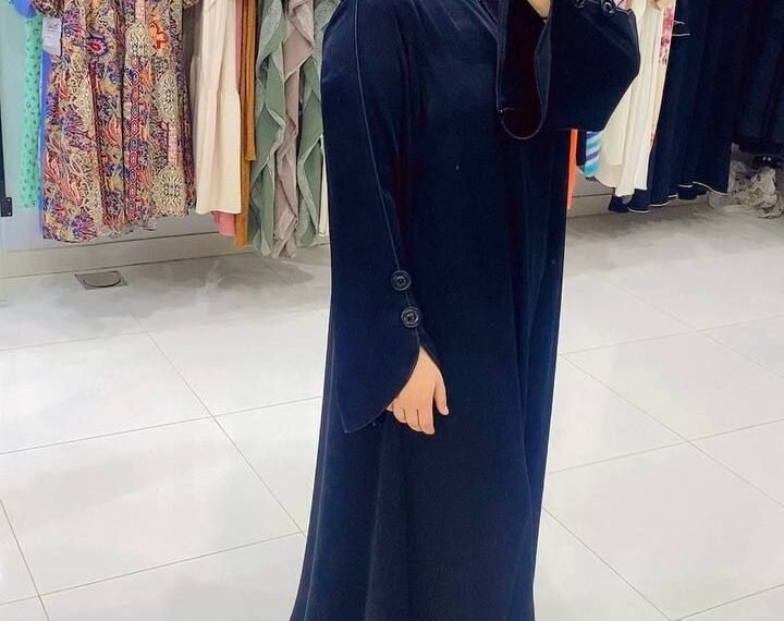 اشيك عبايا و احباب المدينة