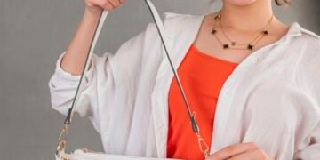 دكان لوزة شنط وشوزات