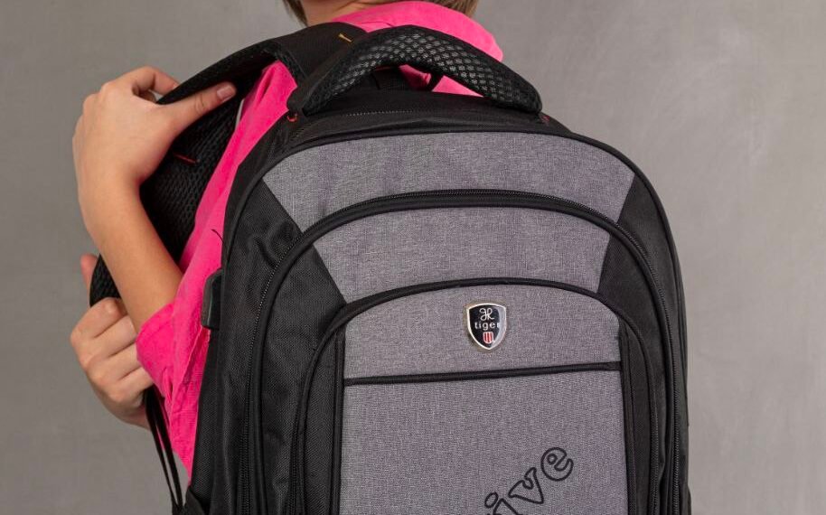 دكان لوزة شنط وشوزات