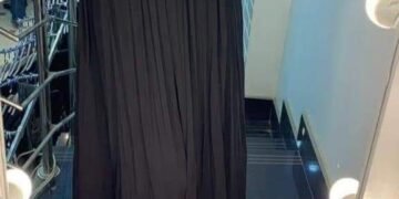 اشيك عبايا و احباب المدينة