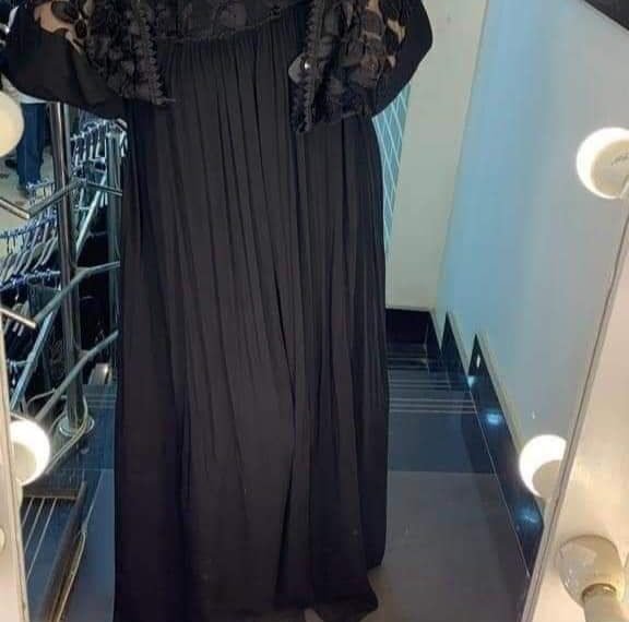 اشيك عبايا و احباب المدينة