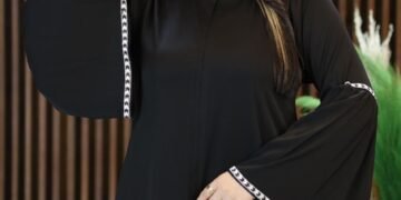 اشيك عبايا و احباب المدينة