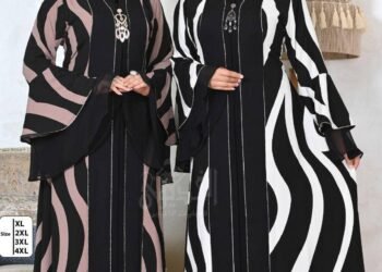 اشيك عبايا و احباب المدينة