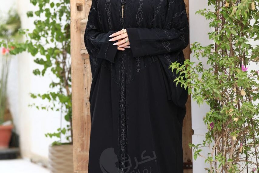 اشيك عبايا و احباب المدينة