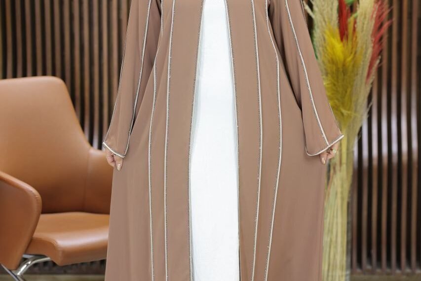 اشيك عبايا و احباب المدينة