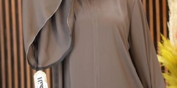 اشيك عبايا و احباب المدينة