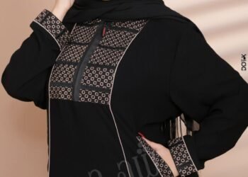 اشيك عبايا و احباب المدينة