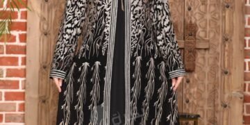 اشيك عبايا و احباب المدينة