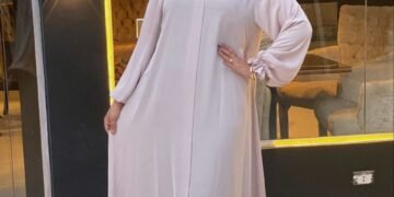 اشيك عبايا و احباب المدينة