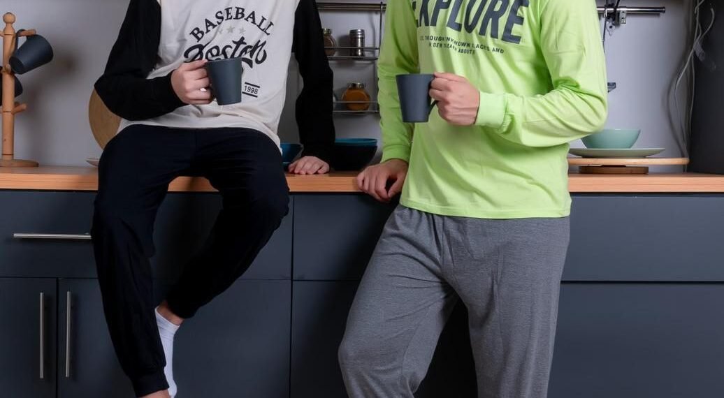 Women and kids مكتب للجمله